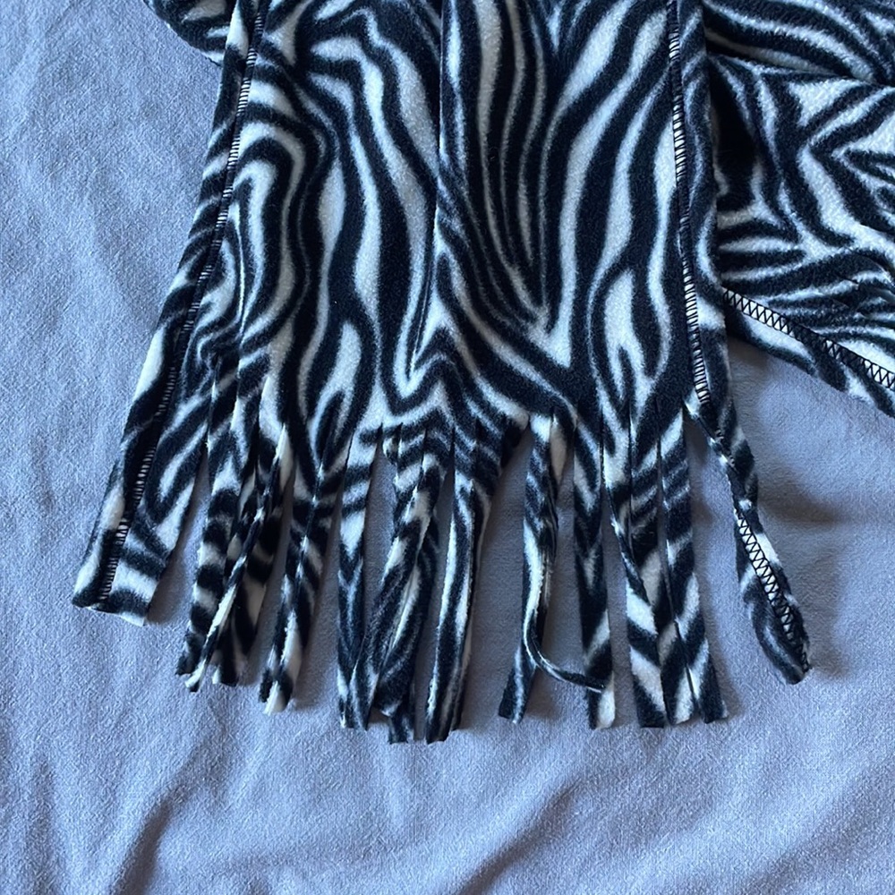 Zebra Scarf - Picture 2 of 3